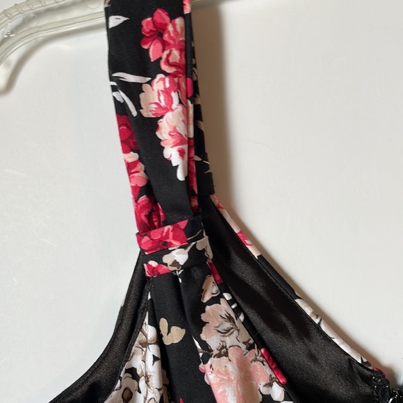 White House Black Market Women's Size 4  Fit & Flare Dress Floral - Picture 7 of 11